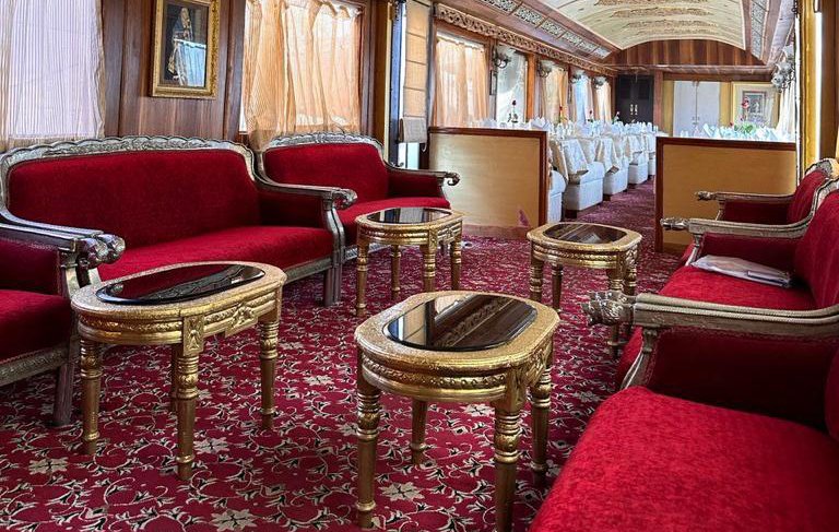 Palace on Wheels Sitting lounge